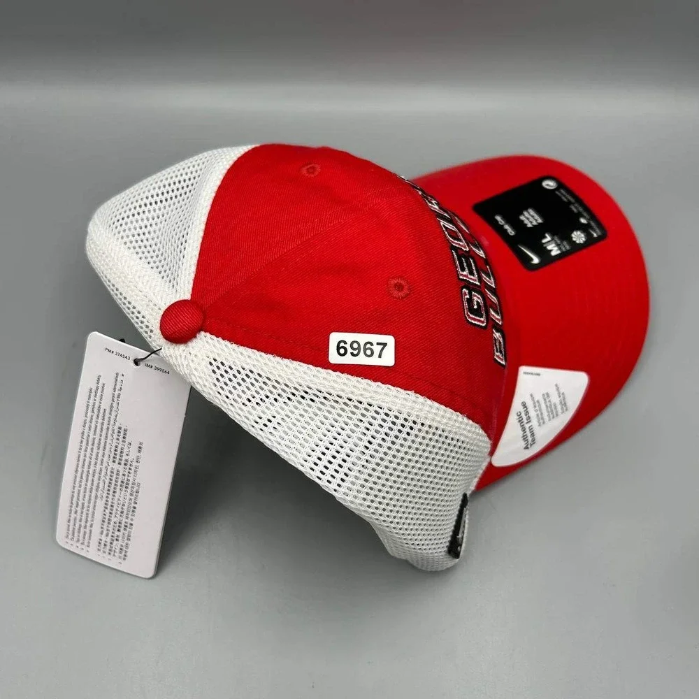 Nike Club Georgia Bulldogs Trucker Hat Men M-L Red White Strap Back Cap New